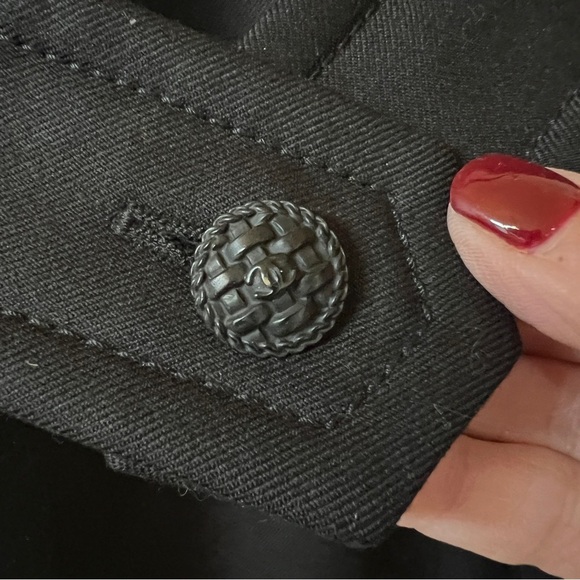 SOLD CHANEL PENCIL SKIRT 100% WOOL BACK BELT LOGO BUTTON LUXURY CORPCORE 40-8 - Picture 6 of 11